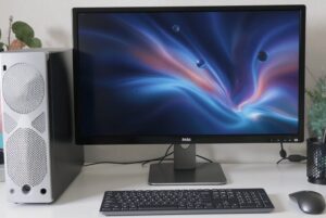 czarny ekran komputera